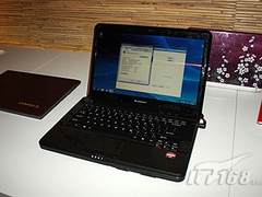 搭载AMD平台 联想G455A新本亮相CES现场